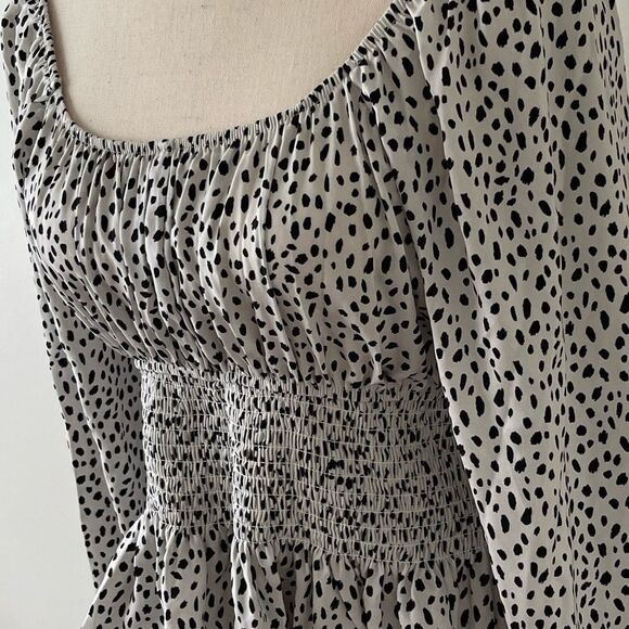 NWT Sincerely Jules long sleeve smocked top size Medium - Picture 4 of 7